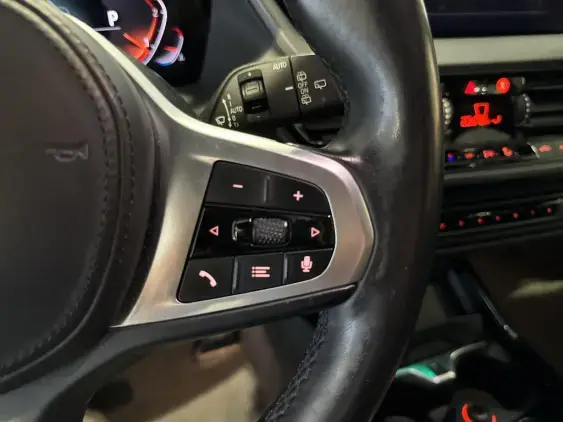 BMW SERIE 1 F40 - voiture d'occasion - Photo 12