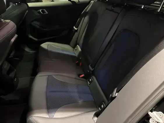 BMW SERIE 1 F40 - voiture d'occasion - Photo 10