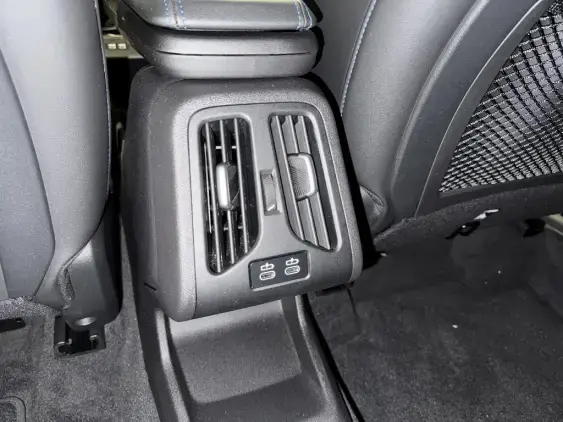 BMW X1 U11 - voiture d'occasion - Photo 9