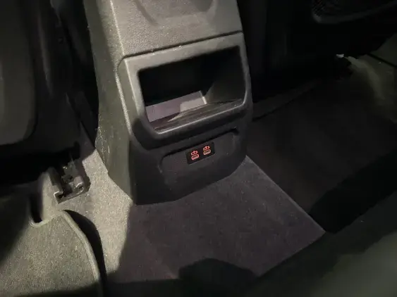 BMW SERIE 1 F40 - voiture d'occasion - Photo 12