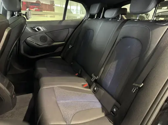 BMW SERIE 1 F40 - voiture d'occasion - Photo 13