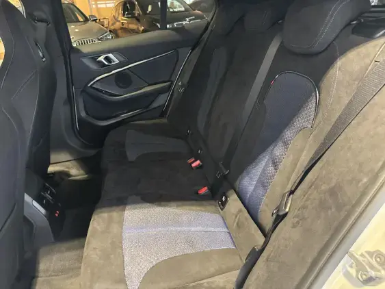 BMW SERIE 1 F40 - voiture d'occasion - Photo 13