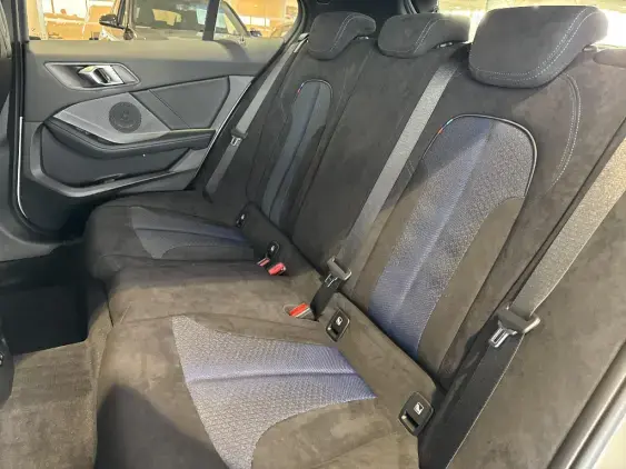 BMW SERIE 1 F40 - voiture d'occasion - Photo 14