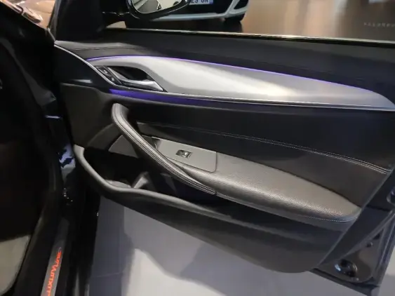 BMW SERIE 5 G30 - voiture d'occasion - Photo 17