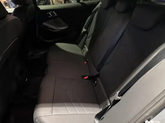 BMW SERIE 1 F70 - voiture d'occasion - Photo 10