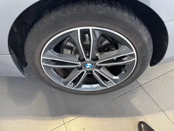 BMW SERIE 1 F40 - voiture d'occasion - Photo 12