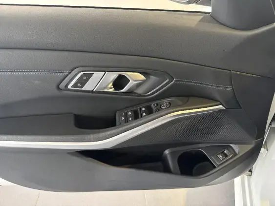 BMW SERIE 3 G20 LCI - voiture d'occasion - Photo 16