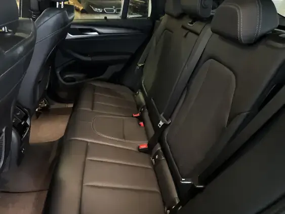 BMW X3 III - voiture d'occasion - Photo 14