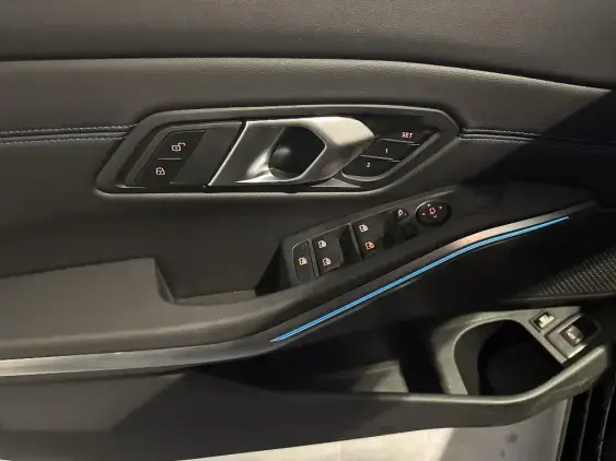 BMW SERIE 3 G20 LCI 2 - voiture d'occasion - Photo 17