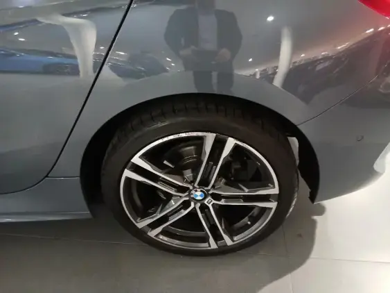 BMW SERIE 1 F40 - voiture d'occasion - Photo 18