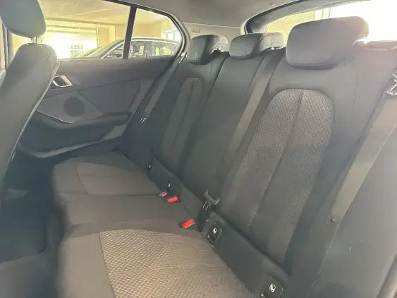 BMW SERIE 1 F40 - voiture d'occasion - Photo 13