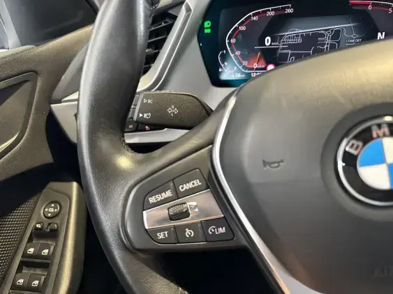 BMW SERIE 1 F40 - voiture d'occasion - Photo 15