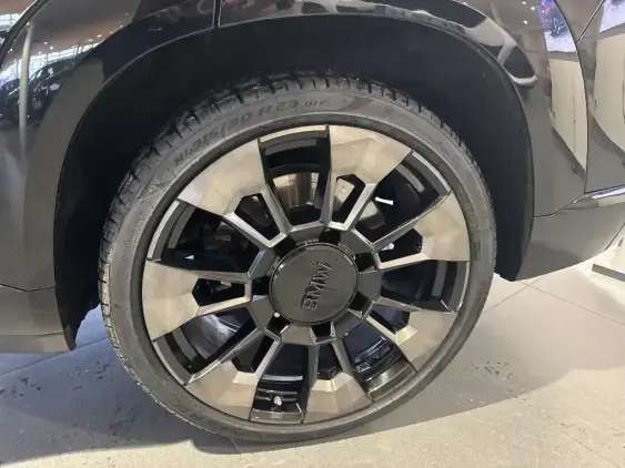 BMW XM G09 - voiture d'occasion - Photo 23