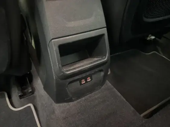 BMW SERIE 1 F40 - voiture d'occasion - Photo 12