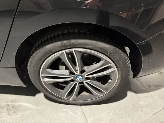 BMW SERIE 1 F40 - voiture d'occasion - Photo 12