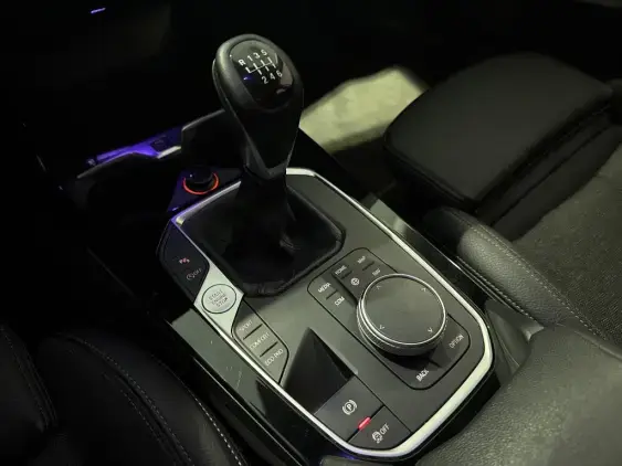 BMW SERIE 1 F40 - voiture d'occasion - Photo 14