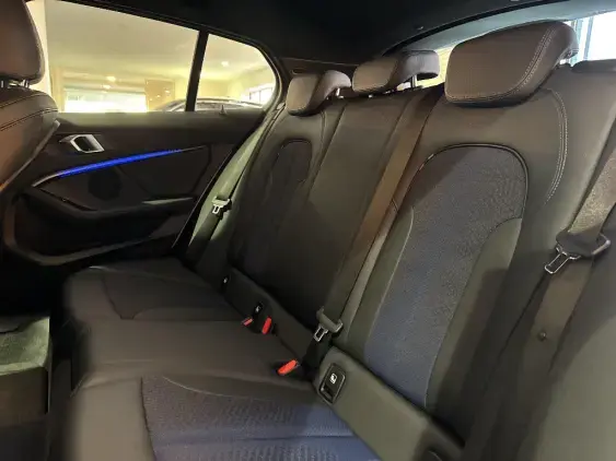 BMW SERIE 1 F40 - voiture d'occasion - Photo 14