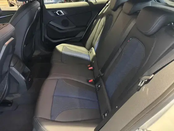 BMW SERIE 1 F40 - voiture d'occasion - Photo 10