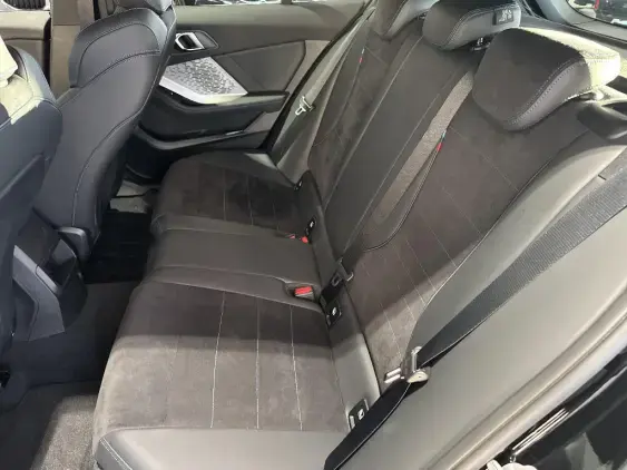 BMW SERIE 1 F70 - voiture d'occasion - Photo 11