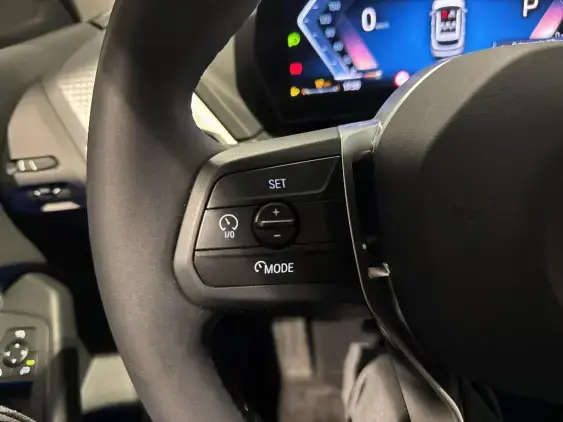 BMW SERIE 1 F70 - voiture d'occasion - Photo 13