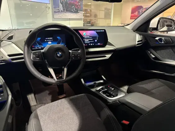 BMW SERIE 1 F70 - voiture d'occasion - Photo 15