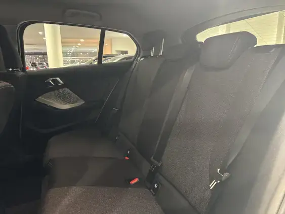 BMW SERIE 1 F70 - voiture d'occasion - Photo 12