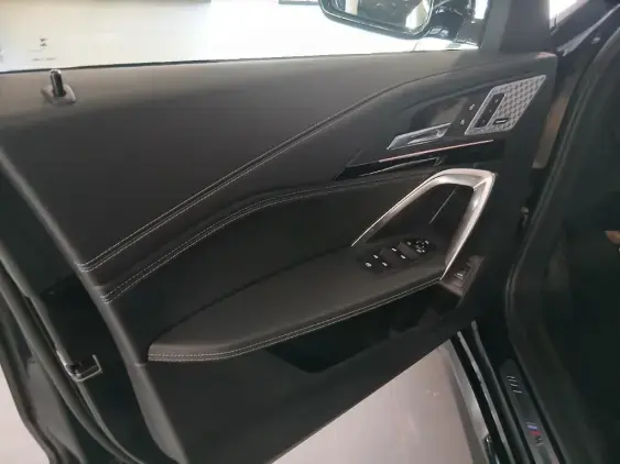 BMW X1 U11 - voiture d'occasion - Photo 17