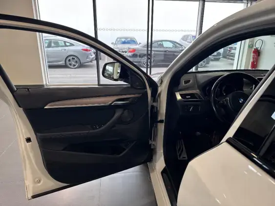 BMW X2 I - voiture d'occasion - Photo 18