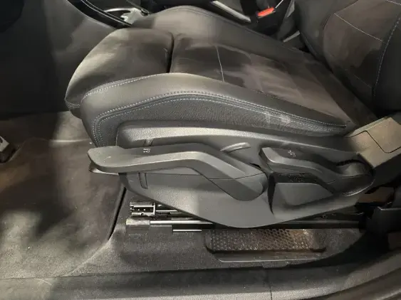 BMW X1 U11 - voiture d'occasion - Photo 12