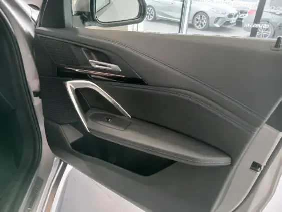 BMW X1 U11 - voiture d'occasion - Photo 18