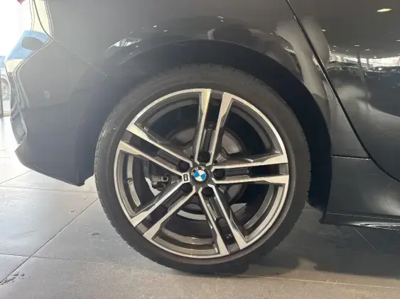 BMW SERIE 1 F40 - voiture d'occasion - Photo 23