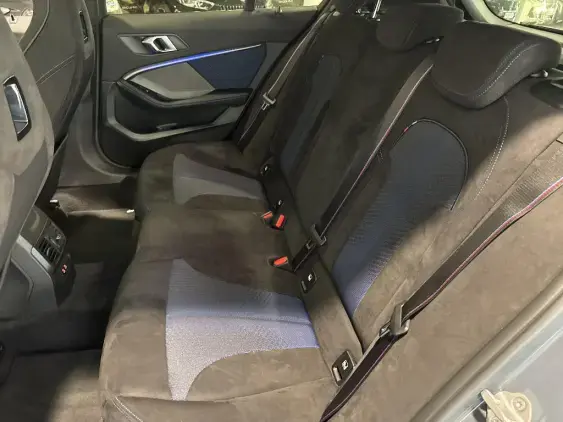 BMW SERIE 1 F40 - voiture d'occasion - Photo 19