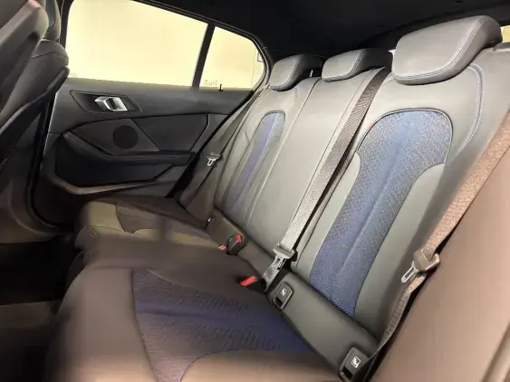 BMW SERIE 1 F40 - voiture d'occasion - Photo 11