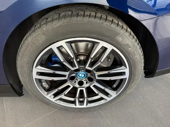 BMW i5 G60 - voiture d'occasion - Photo 14