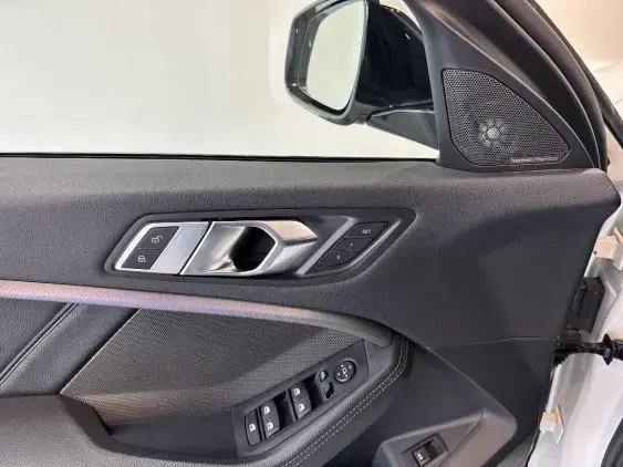 BMW SERIE 1 F40 - voiture d'occasion - Photo 16