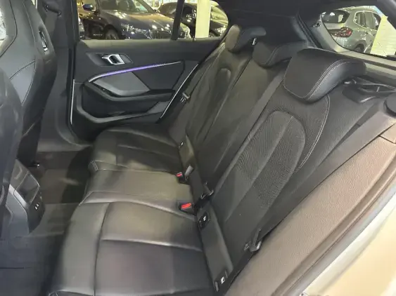 BMW SERIE 1 F40 - voiture d'occasion - Photo 17