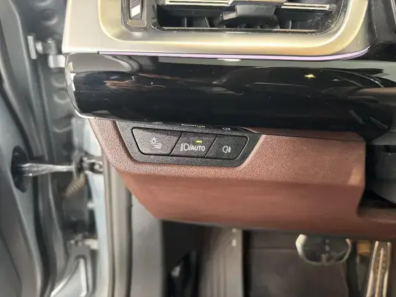 BMW X1 U11 - voiture d'occasion - Photo 15