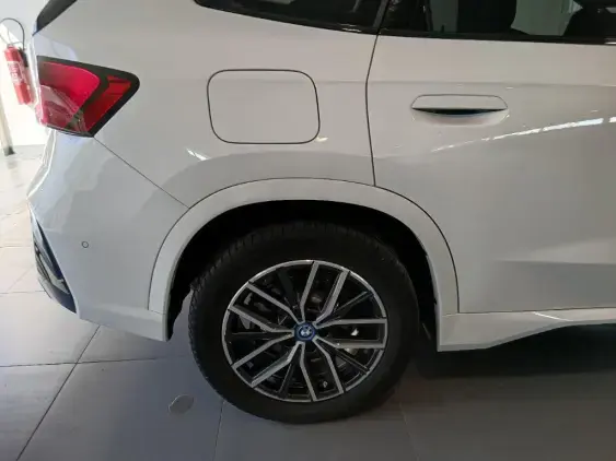 BMW X1 U11 - voiture d'occasion - Photo 22