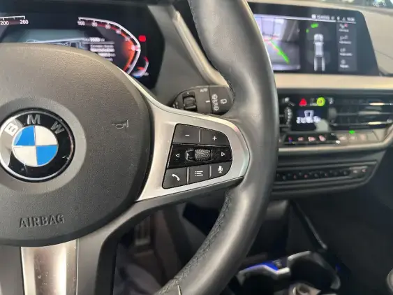 BMW SERIE 1 F40 - voiture d'occasion - Photo 16