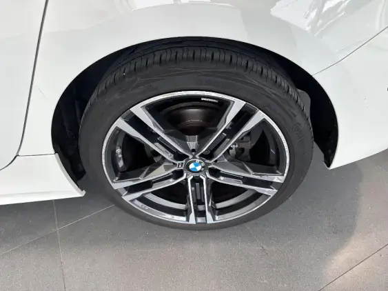 BMW SERIE 1 F40 - voiture d'occasion - Photo 10