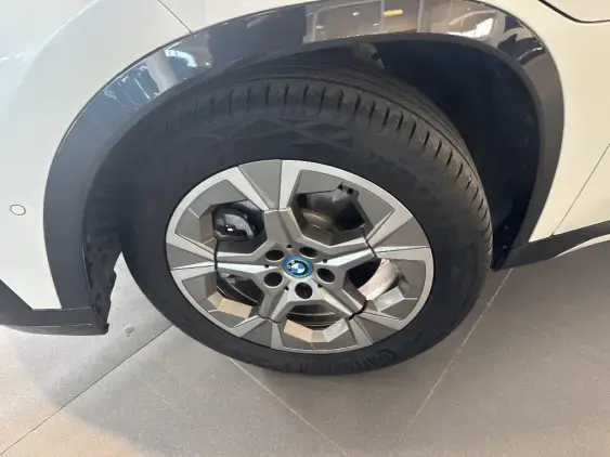 BMW X1 U11 - voiture d'occasion - Photo 11