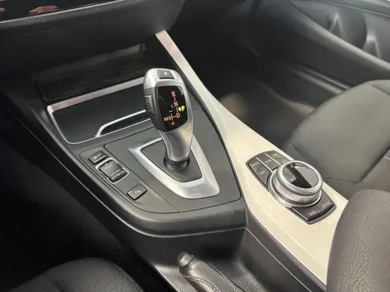 BMW SERIE 1 F20 LCI2 - voiture d'occasion - Photo 16