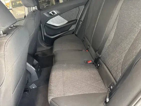 BMW SERIE 1 F70 - voiture d'occasion - Photo 11