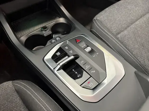 BMW SERIE 1 F70 - voiture d'occasion - Photo 14