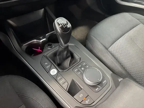 BMW SERIE 1 F40 - voiture d'occasion - Photo 15