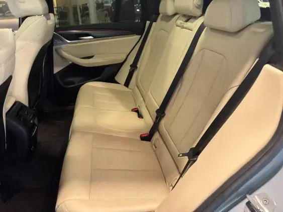 BMW X3 III - voiture d'occasion - Photo 11