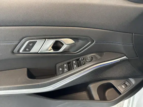 BMW SERIE 3 TOURING VII - voiture d'occasion - Photo 10