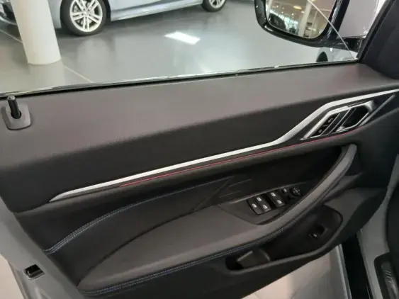 BMW SERIE 4 GRAN COUPE G26 LCI - voiture d'occasion - Photo 17