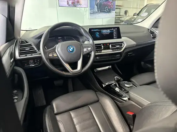 BMW X3 III - voiture d'occasion - Photo 18
