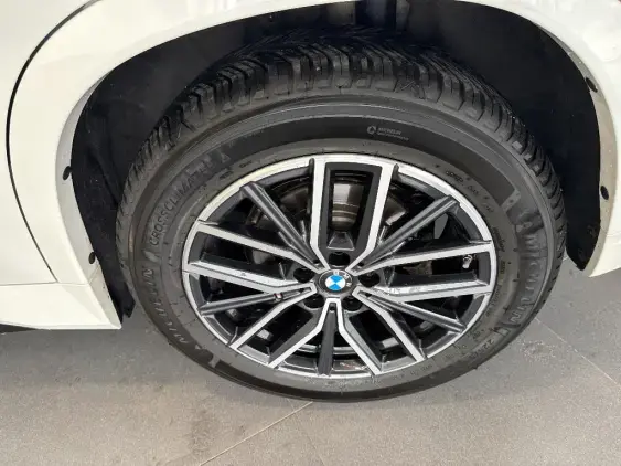BMW X1 U11 - voiture d'occasion - Photo 12